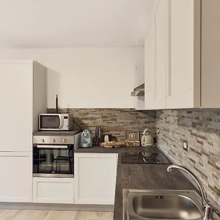 Cascina San Pietro Коссано-Бельбо