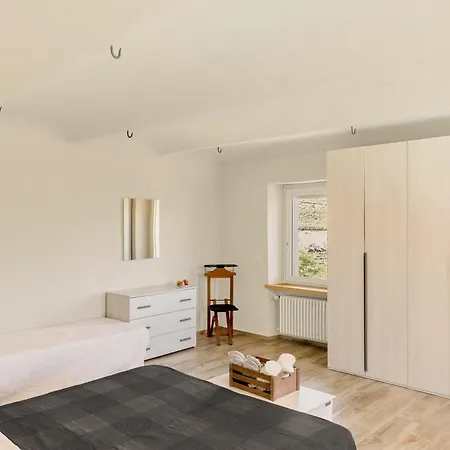 Cascina San Pietro 롯지 *